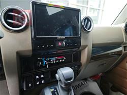 Toyota Land Cruiser 76